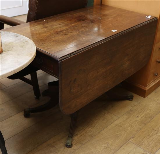 A Regency mahogany Pembroke breakfast table, on pillar and quadruple reeded splayed legs W.101cm